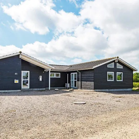 Three-bedroom In Oksbol 27