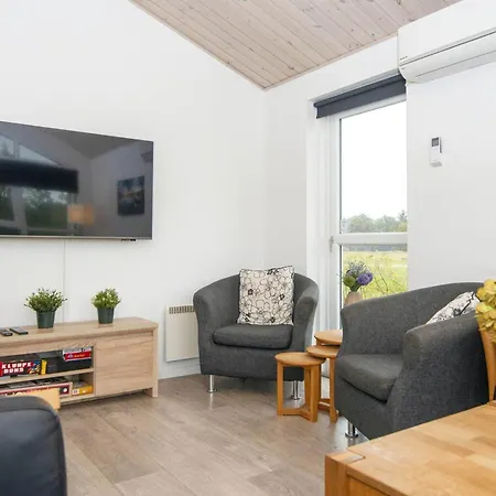 Three-bedroom In Oksbol 27 Holiday home Ansager