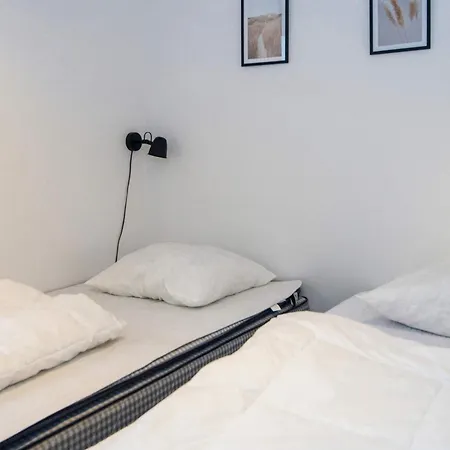 Three-bedroom In Oksbol 27 *