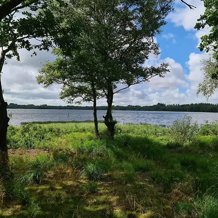 16 Person In Ansager-by Traum Nyaraló *